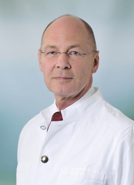 Doctor Orthopedist Dávid